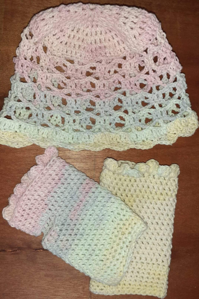 HUTZEL & FLITZ – Gehäkelte Stulpen mit Sommerhut Frühlingsset - bei Crazypatterns (Link in der Beschreibung)